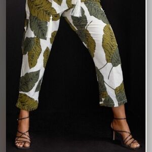 Eloquii Green Leaf Print Cropped Pants